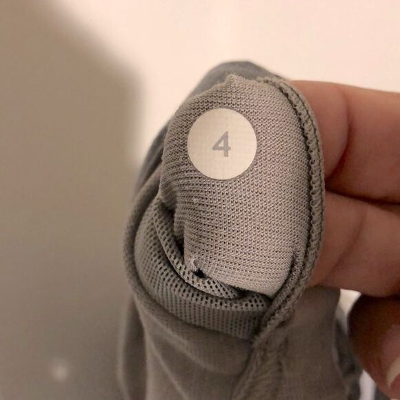 Lululemon | Tone It Tank Petite Fleur Silver Spoon - Picture 7 of 7